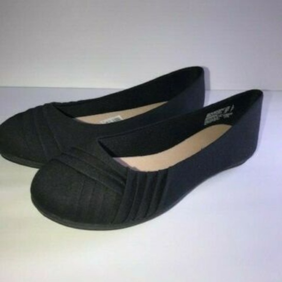 American Eagle Bree Black Women's Slip on Shoes - Picture 4 of 5